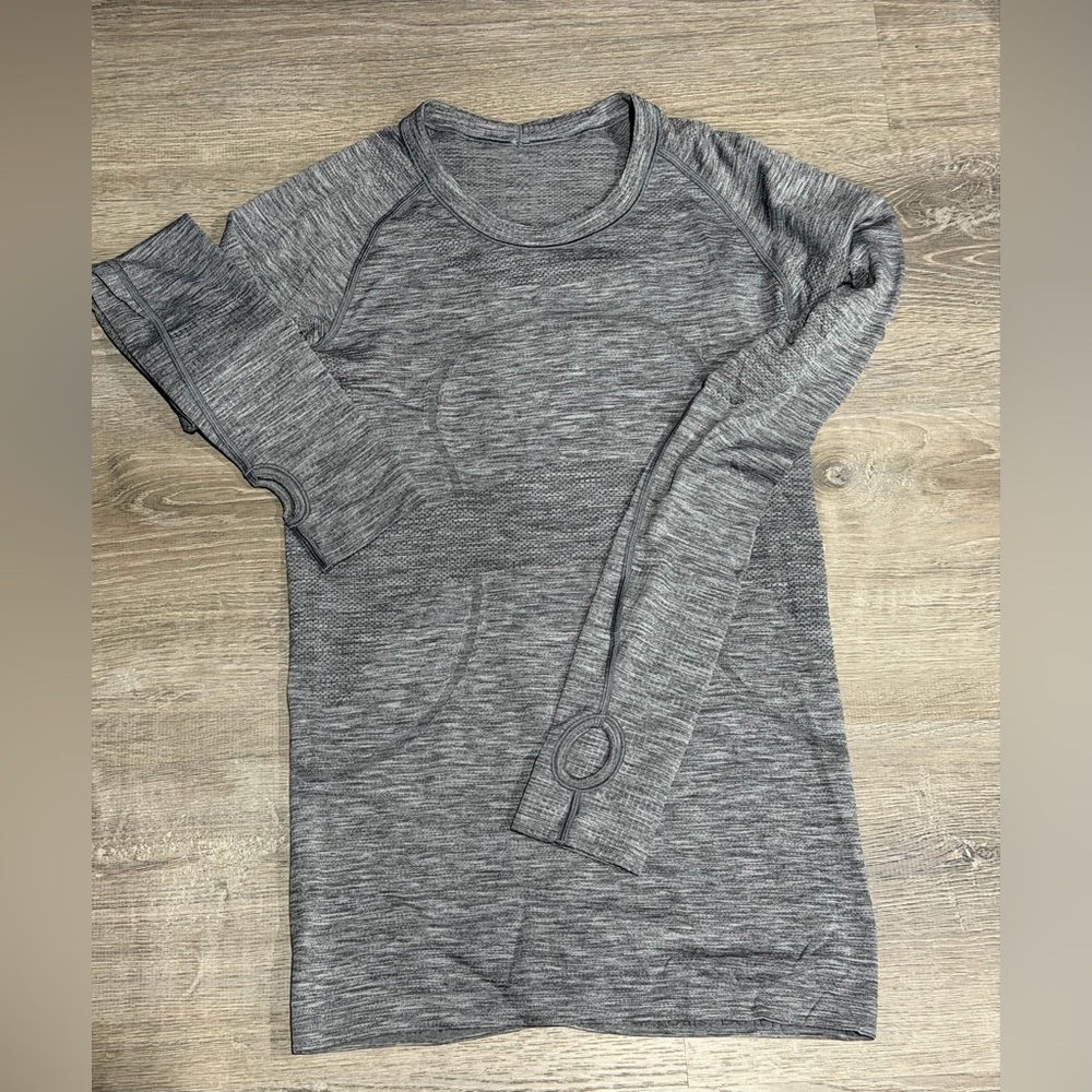 lululemon athletica Gray Long Sleeve Top